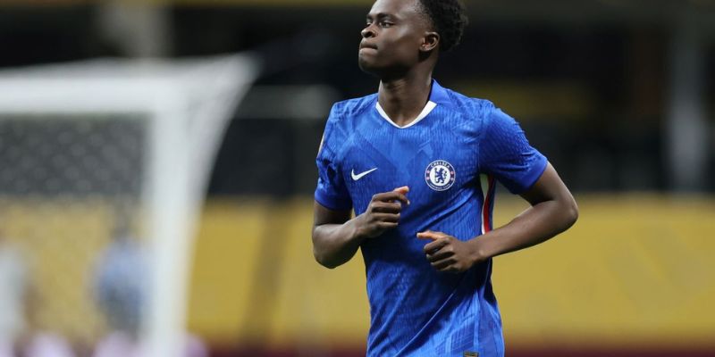 Tiểu sử về tiền vệ cánh trẻ Tyrique George